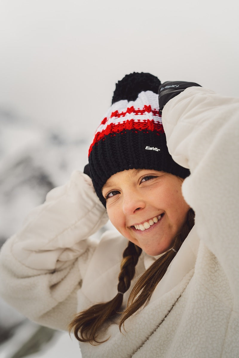 Șapcă Eisbar Kova Pompon Black Red White